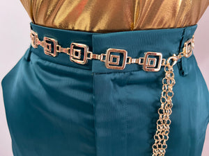 Squared chain belt