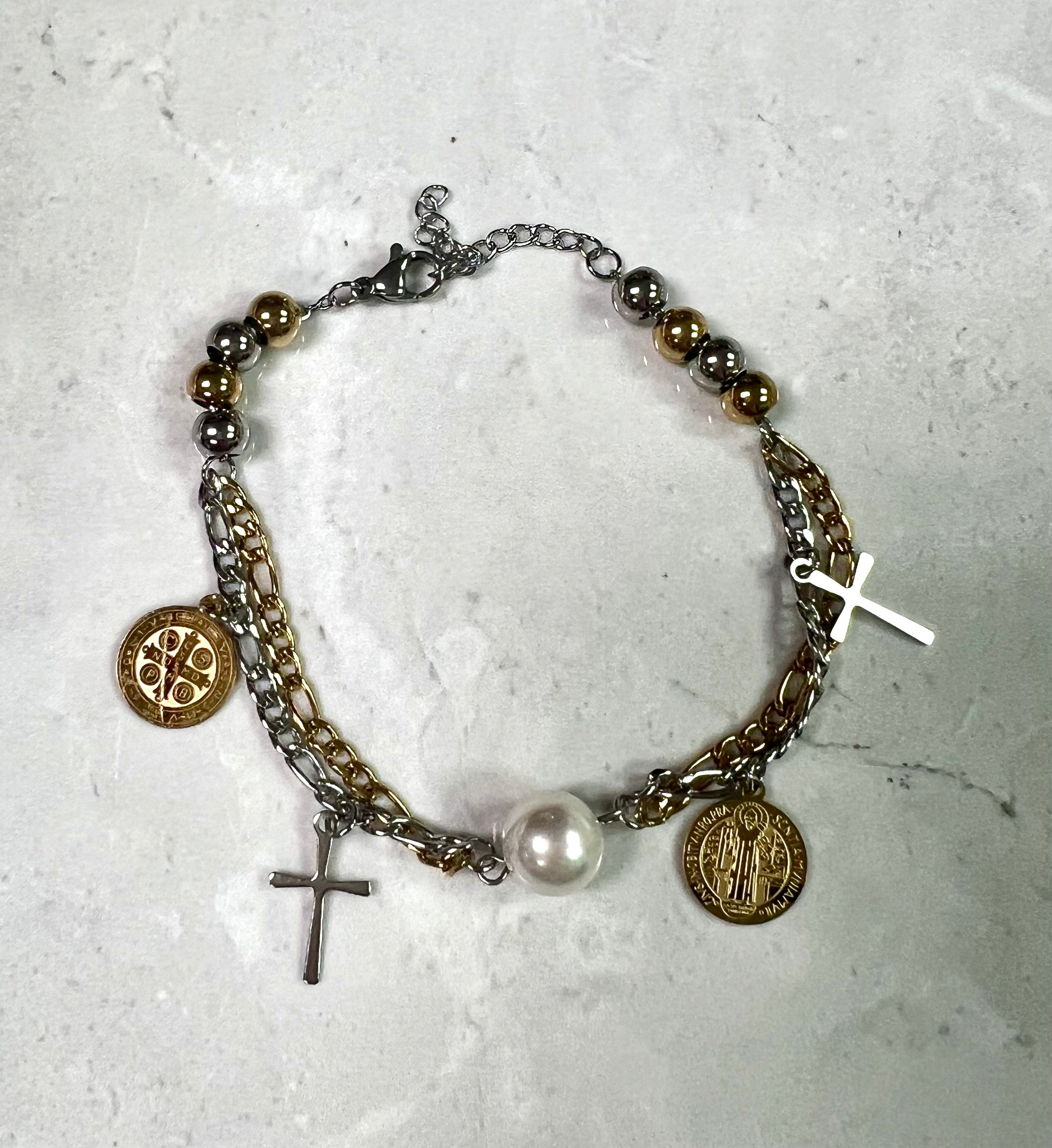 Stainless steel Croix & San Benito’s charms bracelet