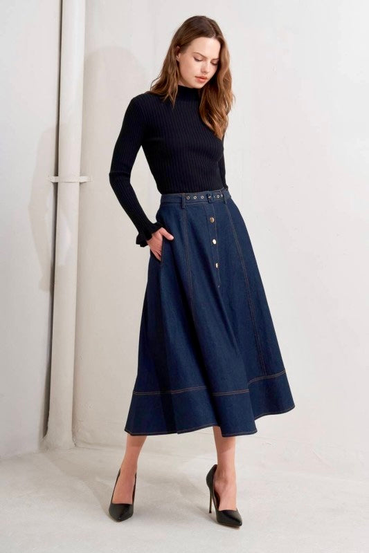 Mara’s MIDI denim skirt