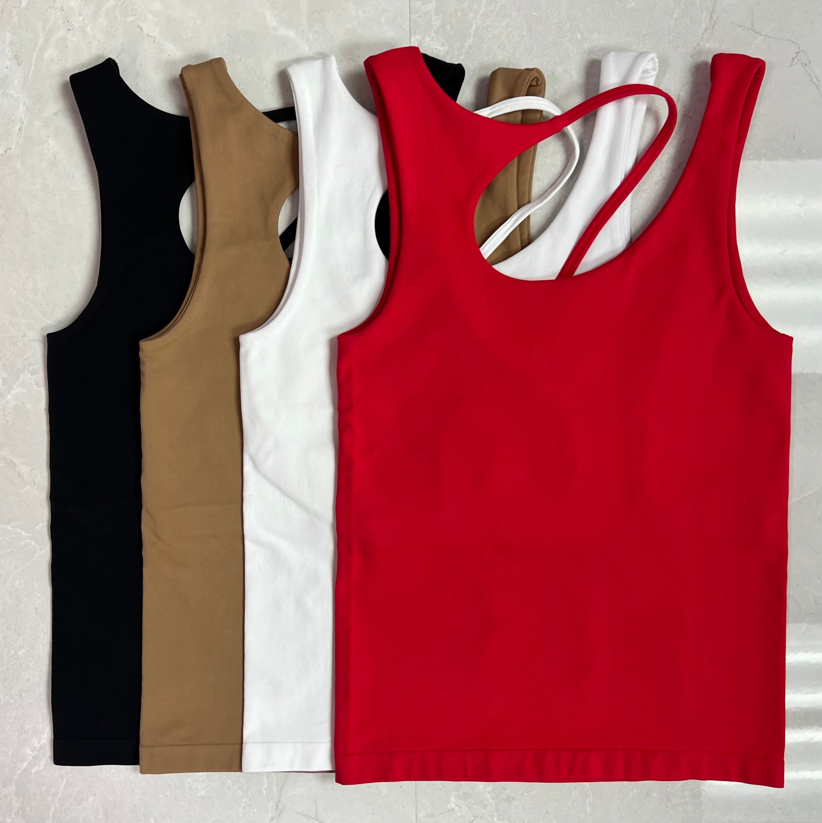 Lara’s basic top