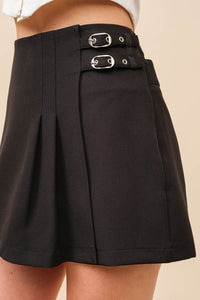 Pleated buckle skort