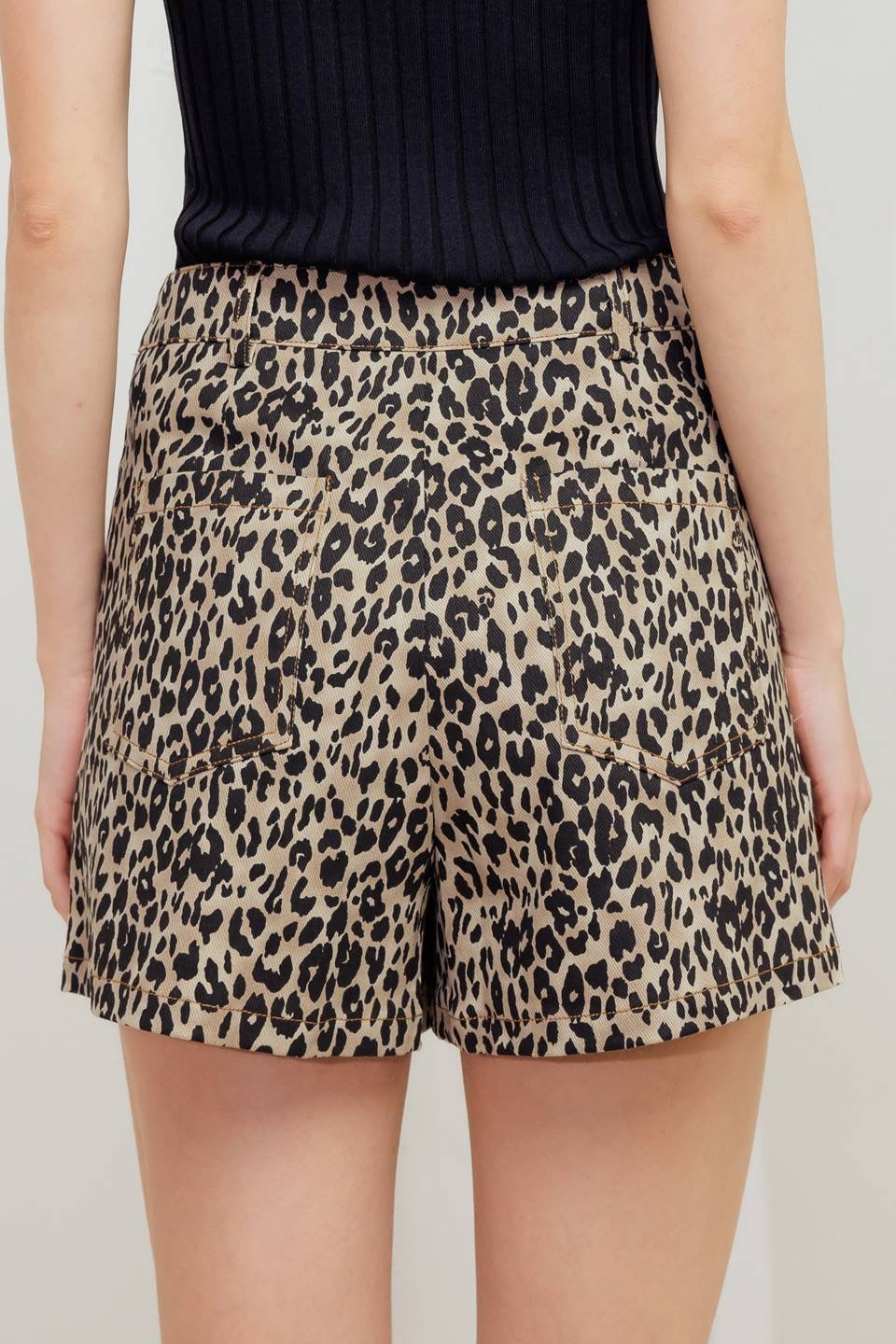 Leopard printed denim skort