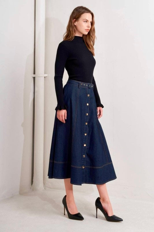 Mara’s MIDI denim skirt
