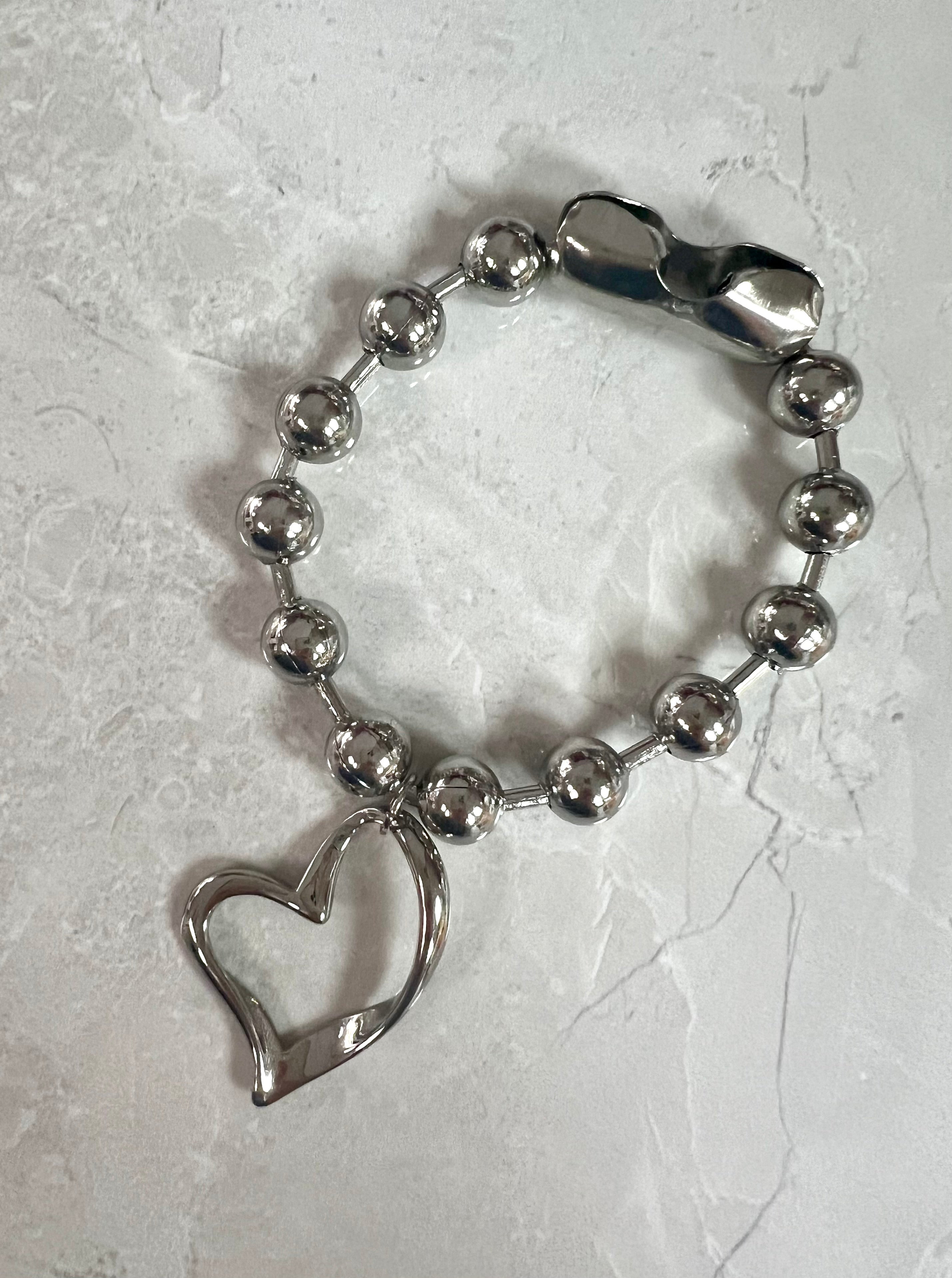 Stainless twisted heart balls bracelet