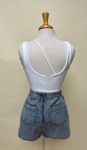Lara’s basic top