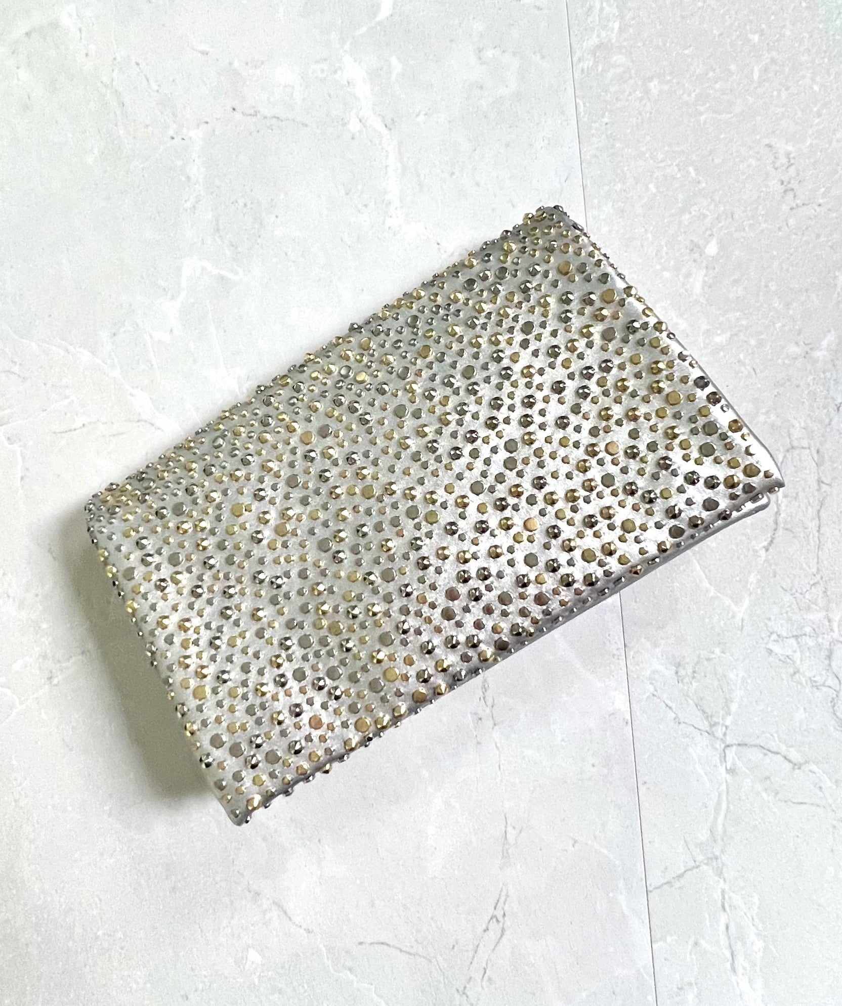 Studs clutch