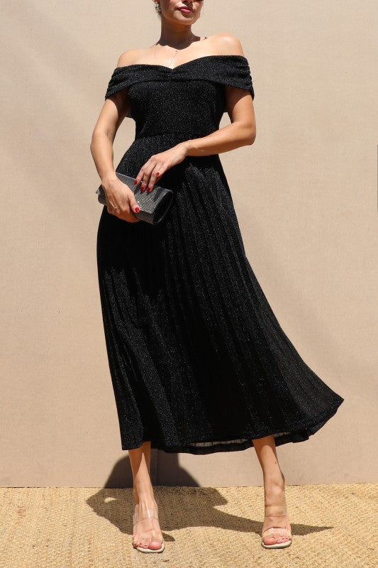 Sara’s MIDI Pleated Dress