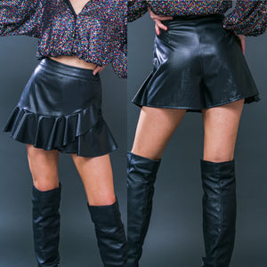 Ruffled faux leather skort