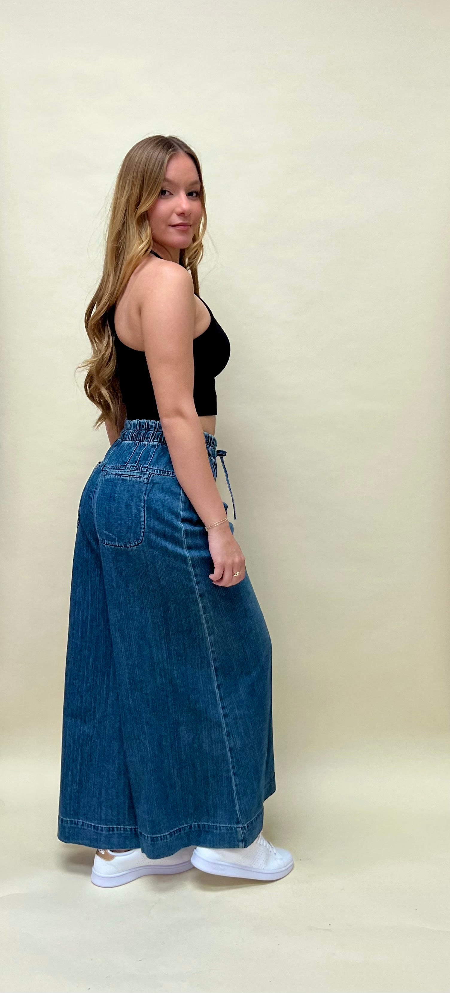 Pleated wide leg jean