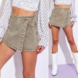 Flat panel denim skort