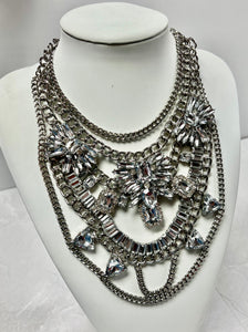 Stones maxi necklace