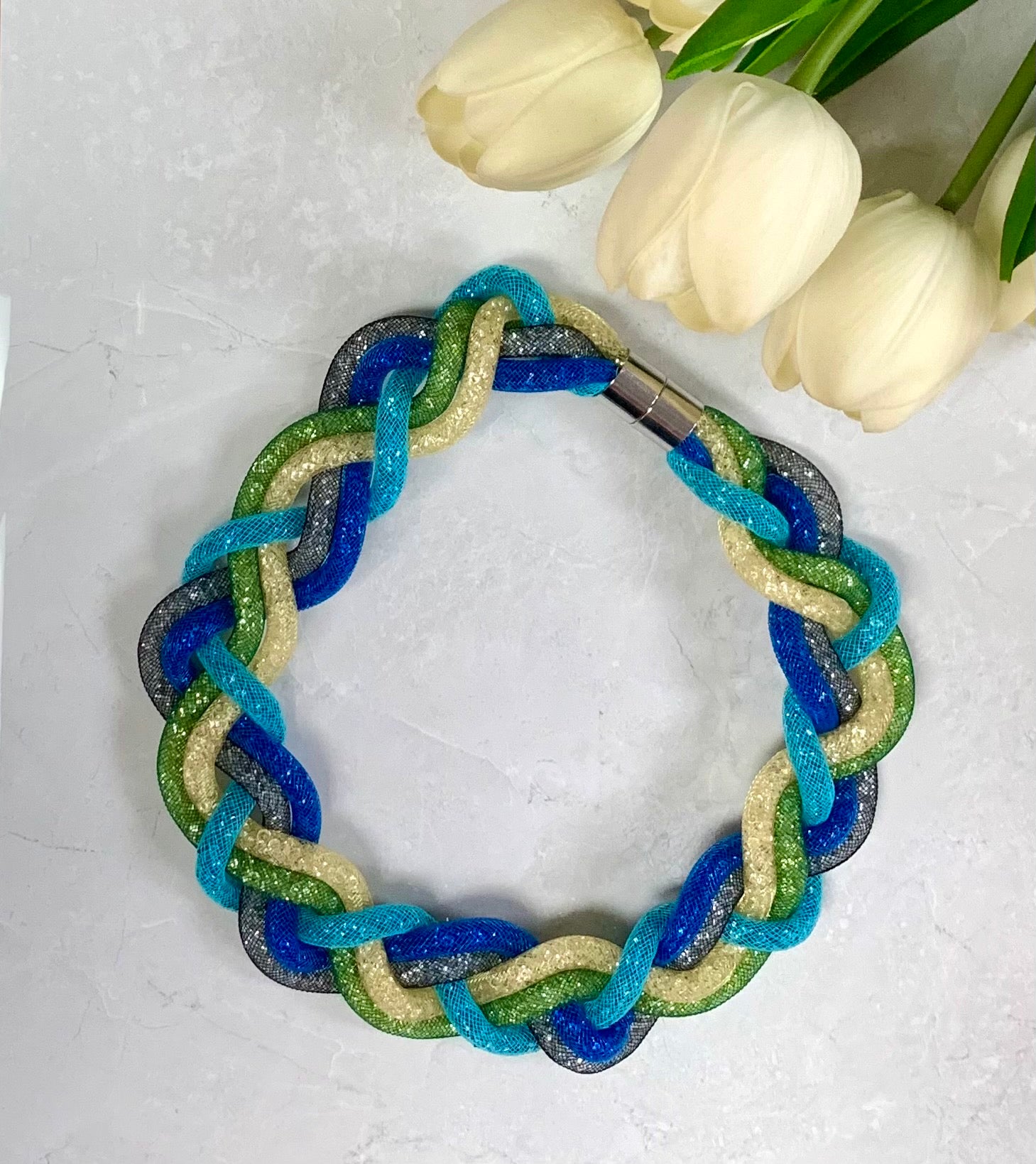 Bright colors braided necklace